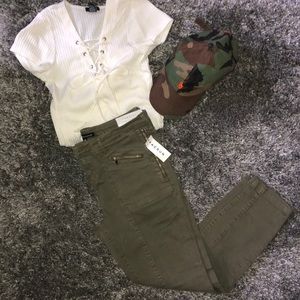 Sz 29 Kendall & Kylie Low RiseGreen Crop Jeans ❣️